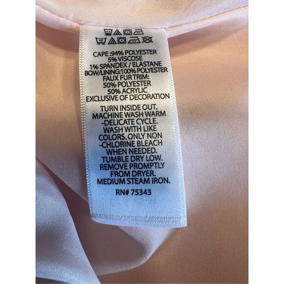 Catherin Malandrino girls size 5T Soft Pink Floral Embroidered Feather Cape - Picture 5 of 5